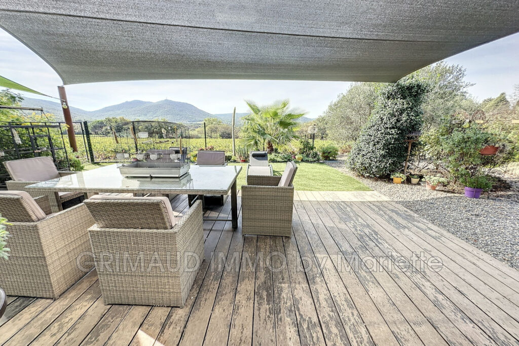 belle villa dans les vignes et sa piscine – 4 pièces – 3 chambres – 154.00 m²