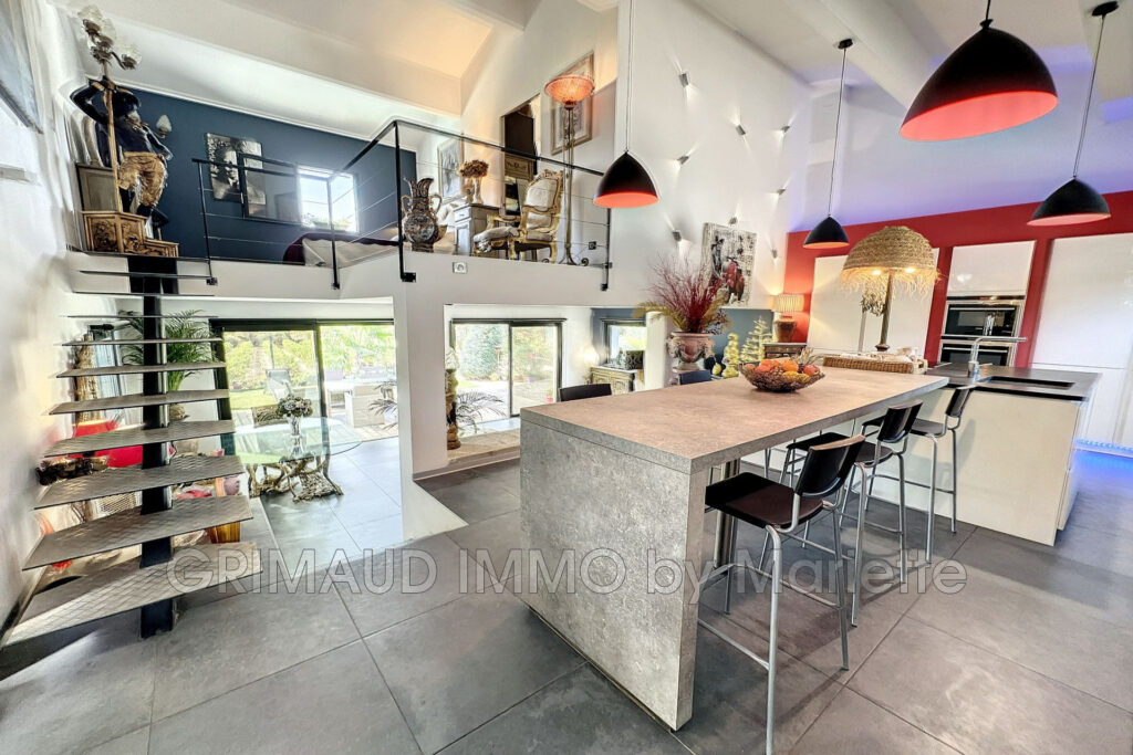 belle villa dans les vignes et sa piscine – 4 pièces – 3 chambres – 154.00 m²