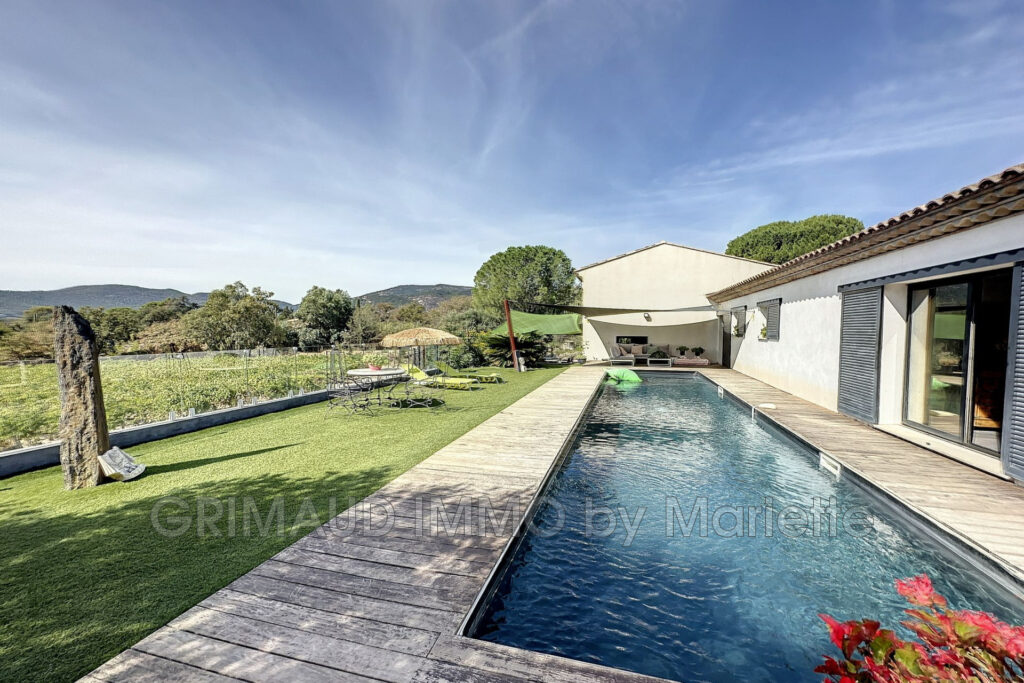 belle villa dans les vignes et sa piscine – 4 pièces – 3 chambres – 154.00 m²