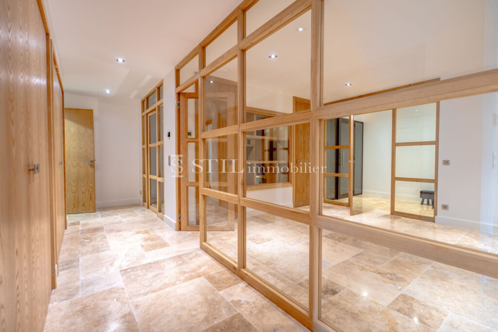 vente villa 6 Pièce(s) – 6 pièces – 5 chambres – 350.00 m²