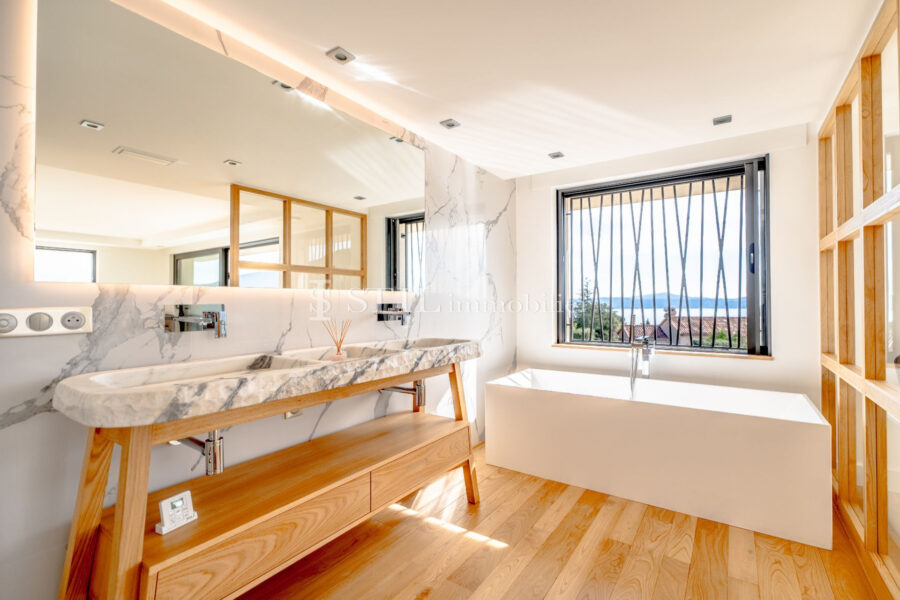 Maison à vendre à Sainte-maxime