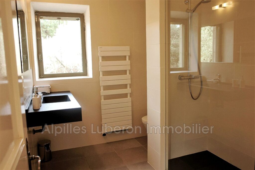 location propriété 10 Pièce(s) – 10 pièces – 7 chambres – 320.00 m²