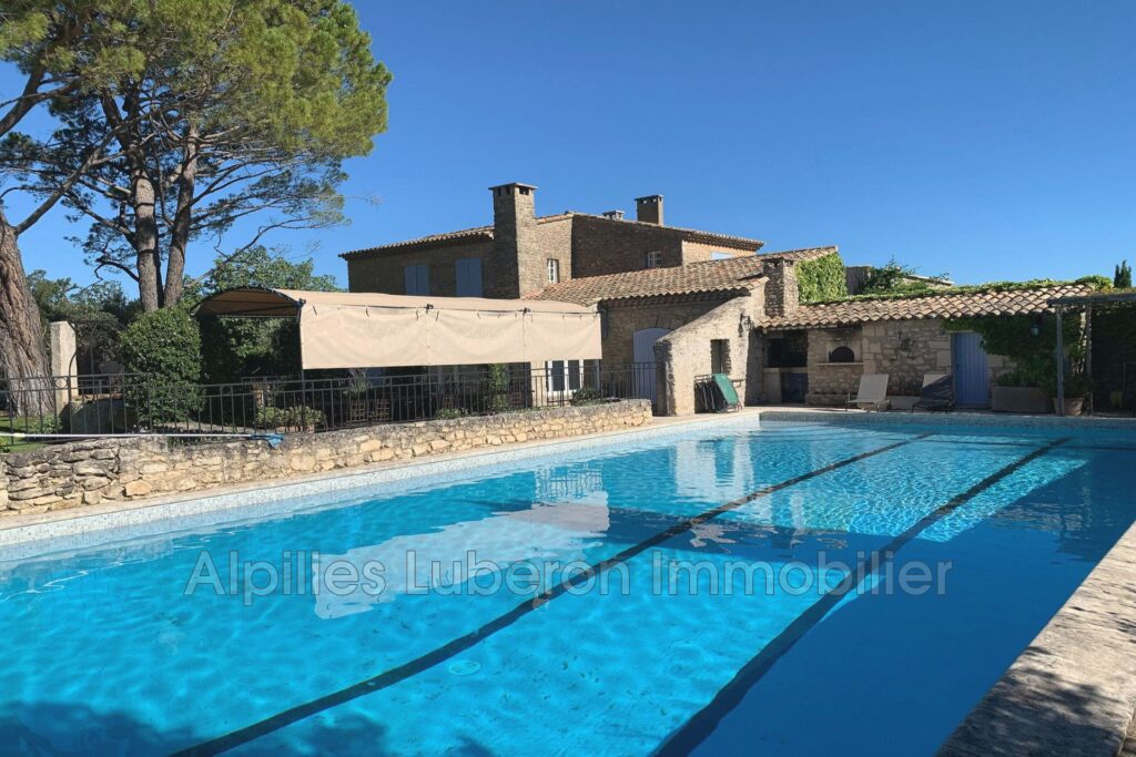 location mas 7 Pièce(s) – 7 pièces – 5 chambres – 300.00 m²