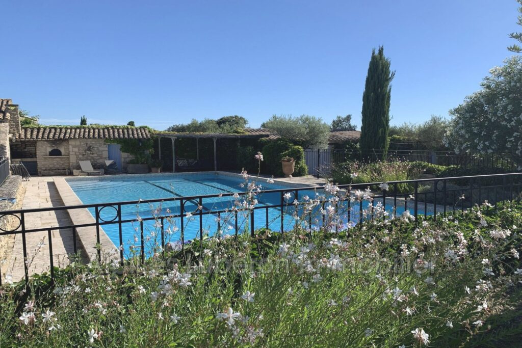 location mas 7 Pièce(s) – 7 pièces – 5 chambres – 300.00 m²