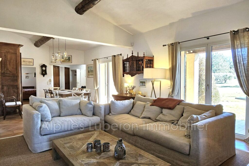 location maison 6 Pièce(s) – 6 pièces – 4 chambres – 150.00 m²