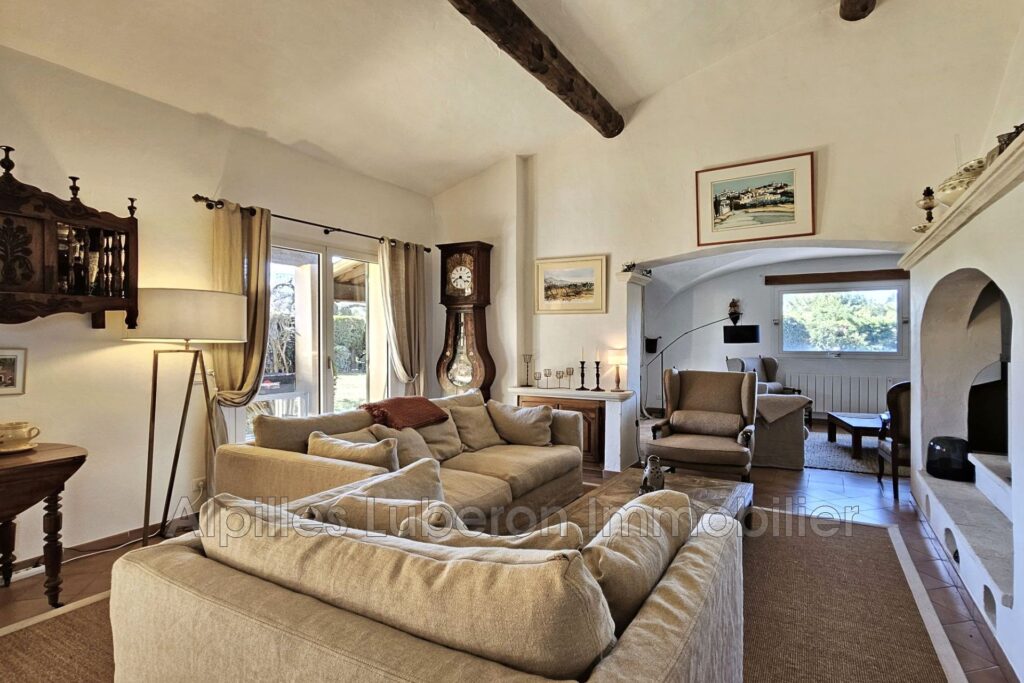 location maison 6 Pièce(s) – 6 pièces – 4 chambres – 150.00 m²