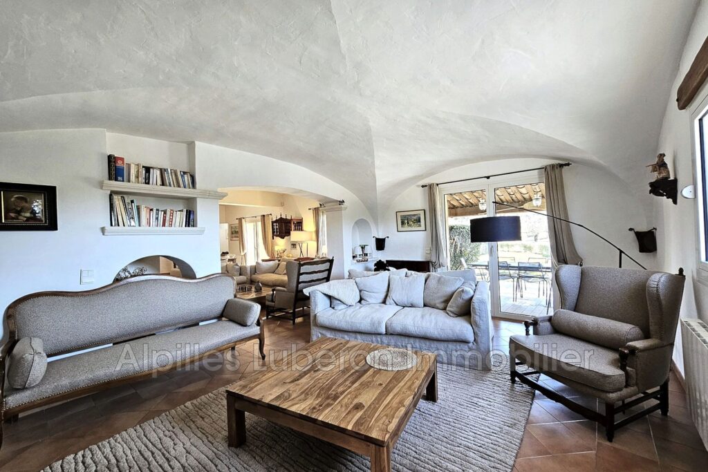 location maison 6 Pièce(s) – 6 pièces – 4 chambres – 150.00 m²