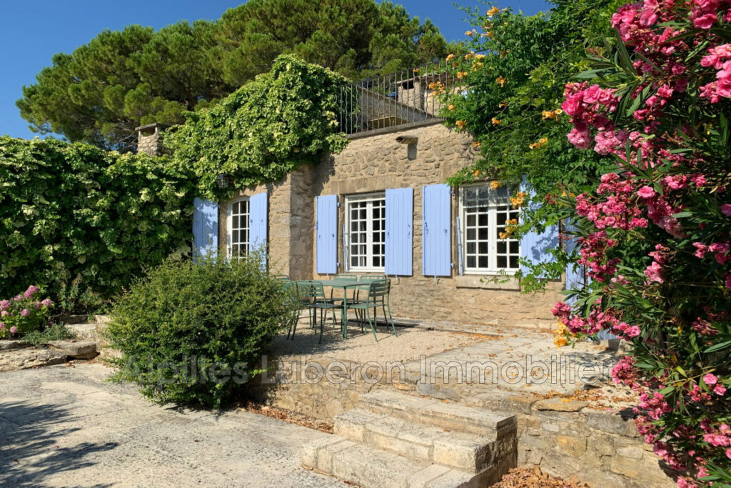 location mas 7 Pièce(s) – 7 pièces – 5 chambres – 300.00 m²