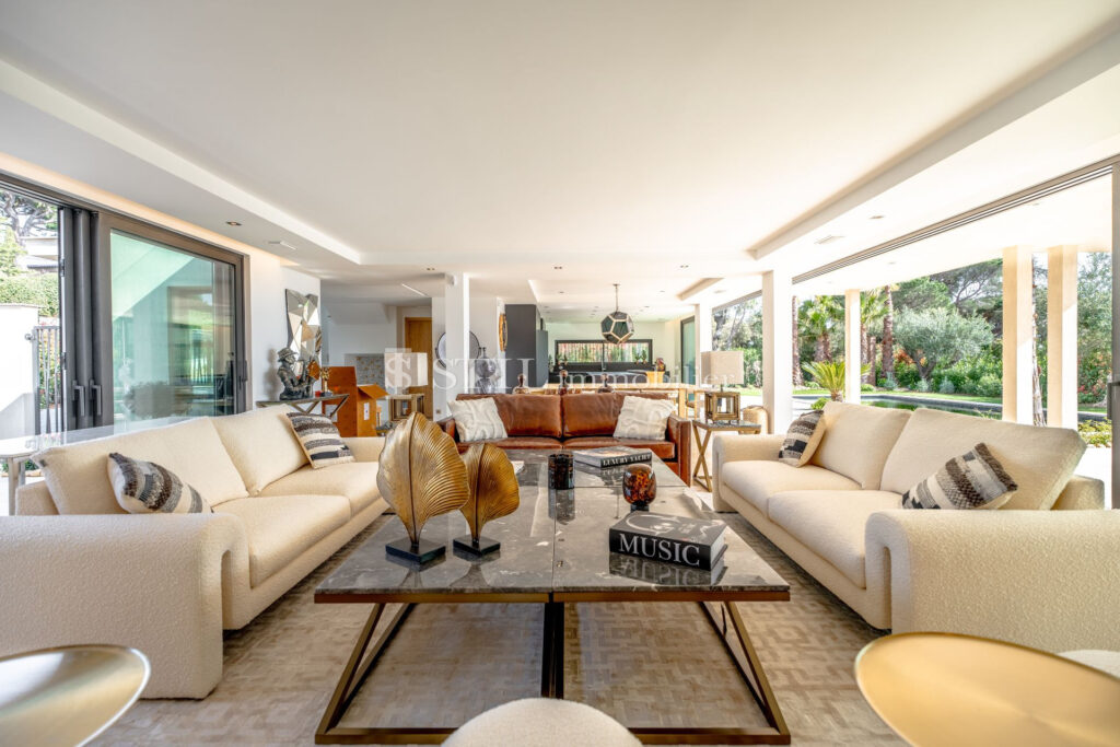 vente villa 6 Pièce(s) – 6 pièces – 5 chambres – 350.00 m²