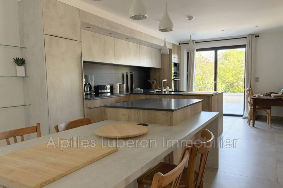 Maison à louer à Eygalières — Vue montagne — photo 15