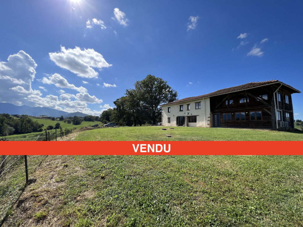 Vue panoramique, sans voisins, 4 chambres, 200m2 – 8 pièces – 3 chambres – 201 m²