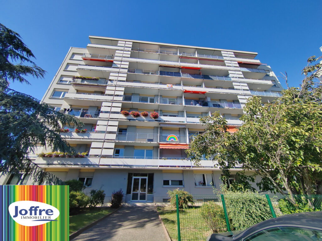 F2 QUAI D ALMA  – 2 pièces – 2 chambres – 57.9 m²