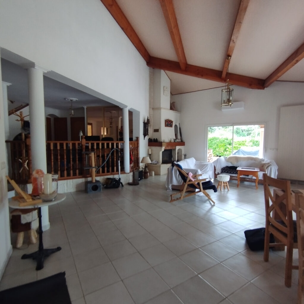 VILLA D’ ARCHITECTE 190M2  VUE EXCEPTIONNELLE – 5 pièces – 4 chambres – 190 m²