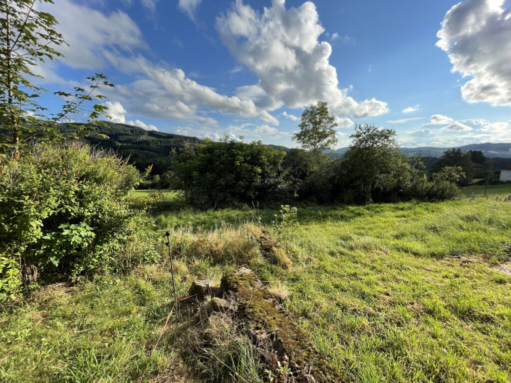 Maison à rénover en camapgne avec dépendance – 5 pièces – 4 chambres – 120 m²