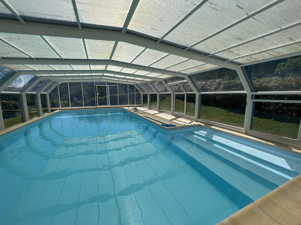 MAISON A LA CAMPAGNE AVEC PISCINE  – 4 pièces – 2 chambres – 121 m²