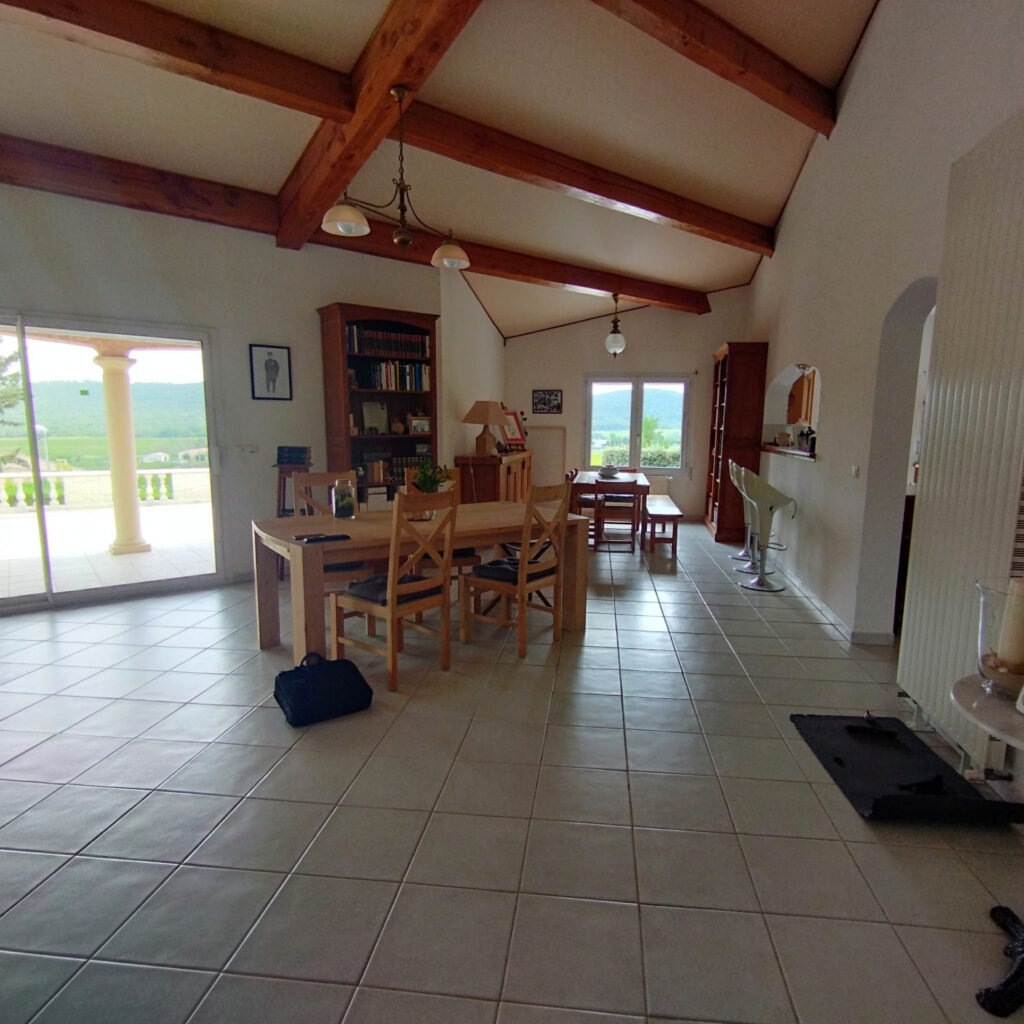 VILLA D’ ARCHITECTE 190M2  VUE EXCEPTIONNELLE – 5 pièces – 4 chambres – 190 m²