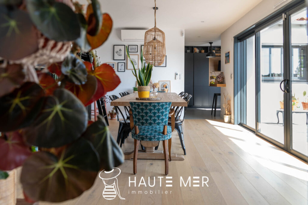 AVOCETTE – Contemporaine lovée dans la nature – 5 pièces – 4 chambres – 161 m²