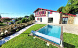 Villa rénovée avec vue imprenable sur la Rhune – 6 pièces – 4 chambres – 183 m²