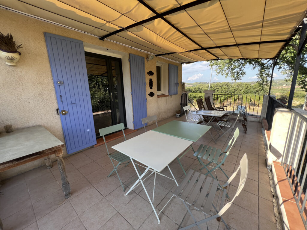 MAISON T5 + APPARTEMENT T4 A VENDRE SUR BEAUMONT DE PERTUIS – 9 pièces – 7 chambres – 186.62 m²