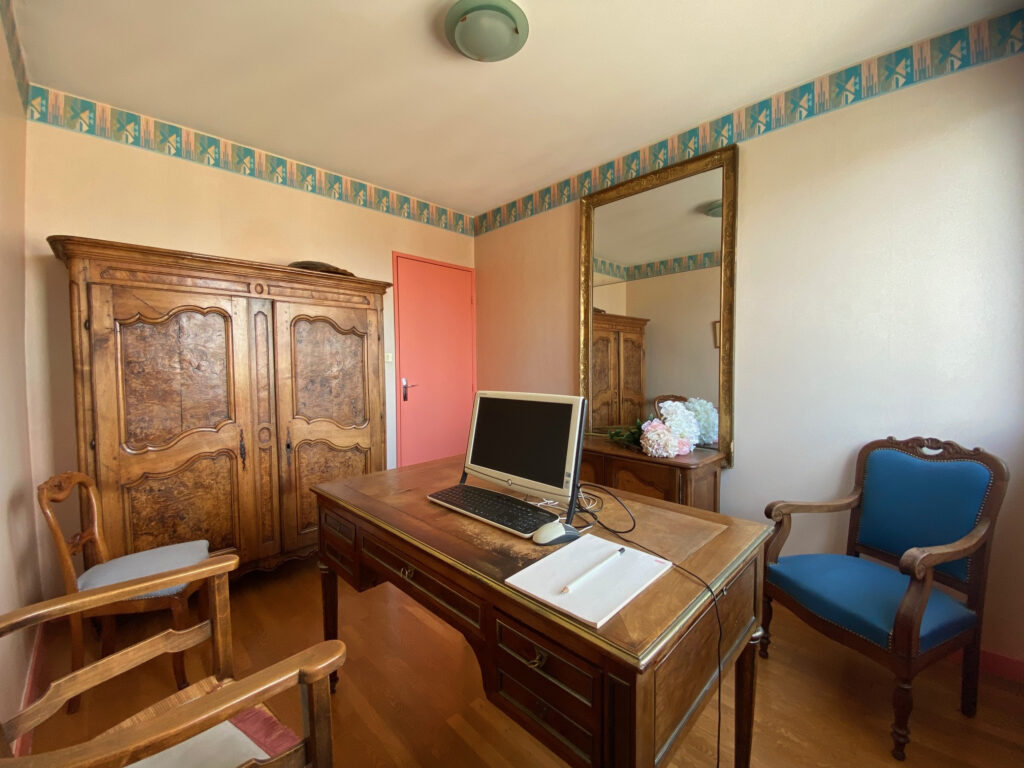 Monplaisir, T5 lumineux avec balcon  – 5 pièces – 3 chambres – 97 m²