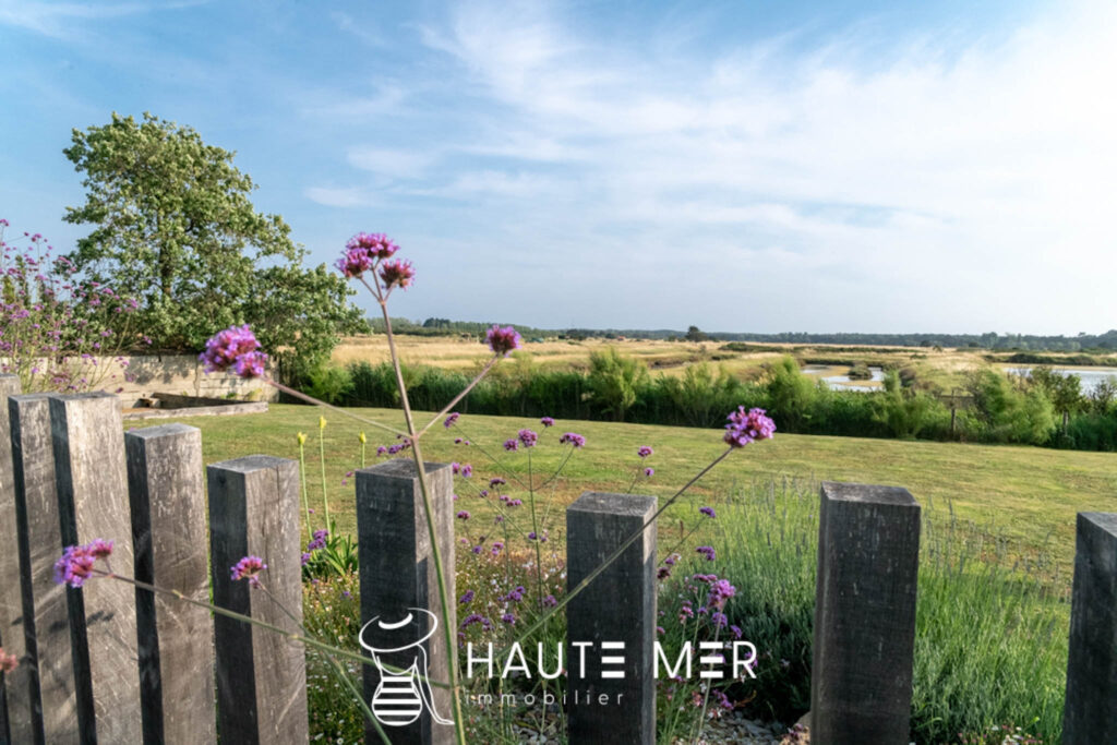 AVOCETTE – Contemporaine lovée dans la nature – 5 pièces – 4 chambres – 161 m²