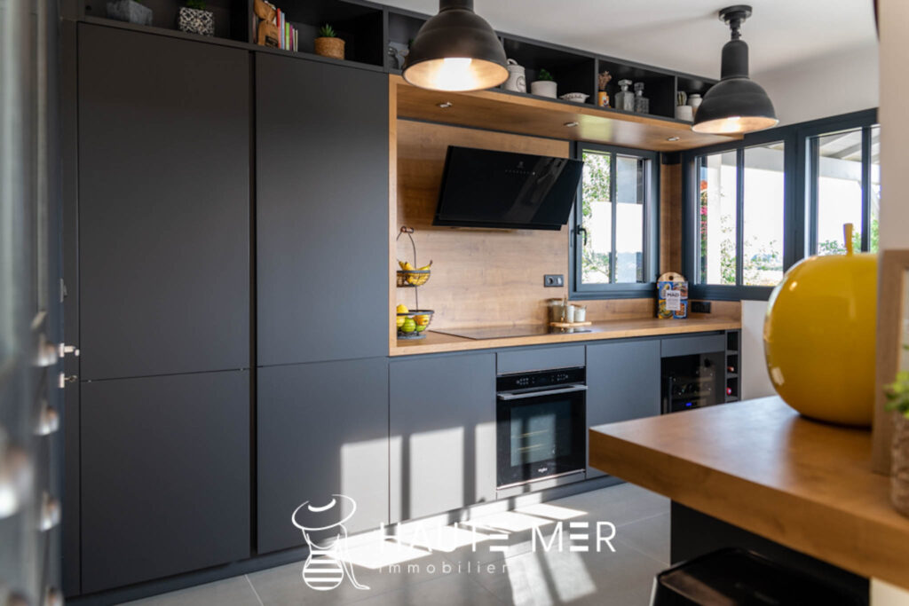 AVOCETTE – Contemporaine lovée dans la nature – 5 pièces – 4 chambres – 161 m²