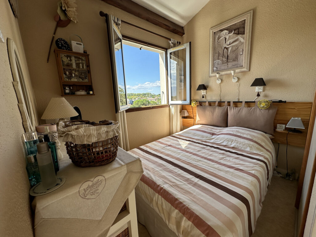 Appartement studio cabine, St Cyprien Plage Front de Mer. – 2 pièces – 1 chambre – 25.75 m²