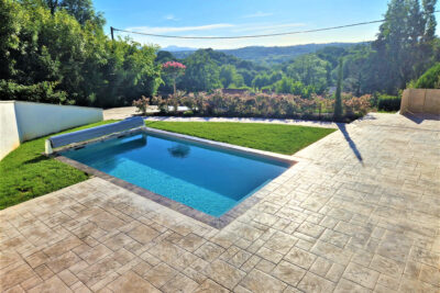 Villa rénovée avec vue imprenable sur la Rhune – 6 pièces – 4 chambres – 183 m²