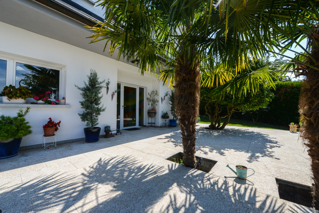 Magnifique Villa dans une oasis – 9 pièces – 4 chambres – 226 m²