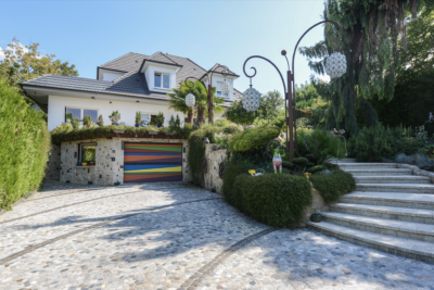 Magnifique Villa dans une oasis – 9 pièces – 4 chambres – 226 m²