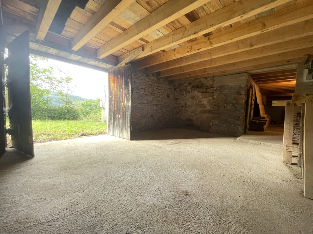 Maison à rénover en camapgne avec dépendance – 5 pièces – 4 chambres – 120 m²