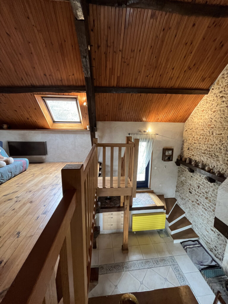 MAISON A LA CAMPAGNE AVEC PISCINE  – 4 pièces – 2 chambres – 121 m²