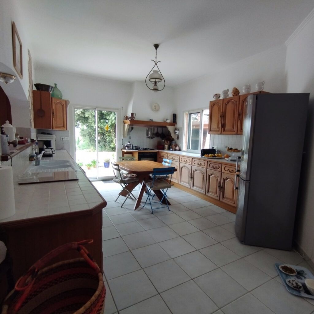 VILLA D’ ARCHITECTE 190M2  VUE EXCEPTIONNELLE – 5 pièces – 4 chambres – 190 m²