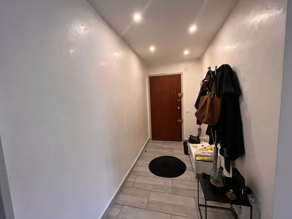 HYPER CENTRE LA TRINITE, 4 pièces d’angle, 77m2, 2 balcons,  – 4 pièces – 3 chambres – 77 m²