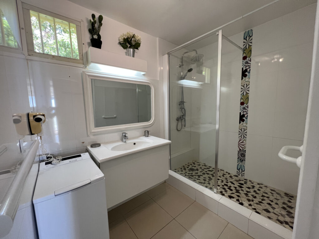 Appartement VUE MER Anse des Rochers – 1 chambre – 1 voyageur – 34 m²