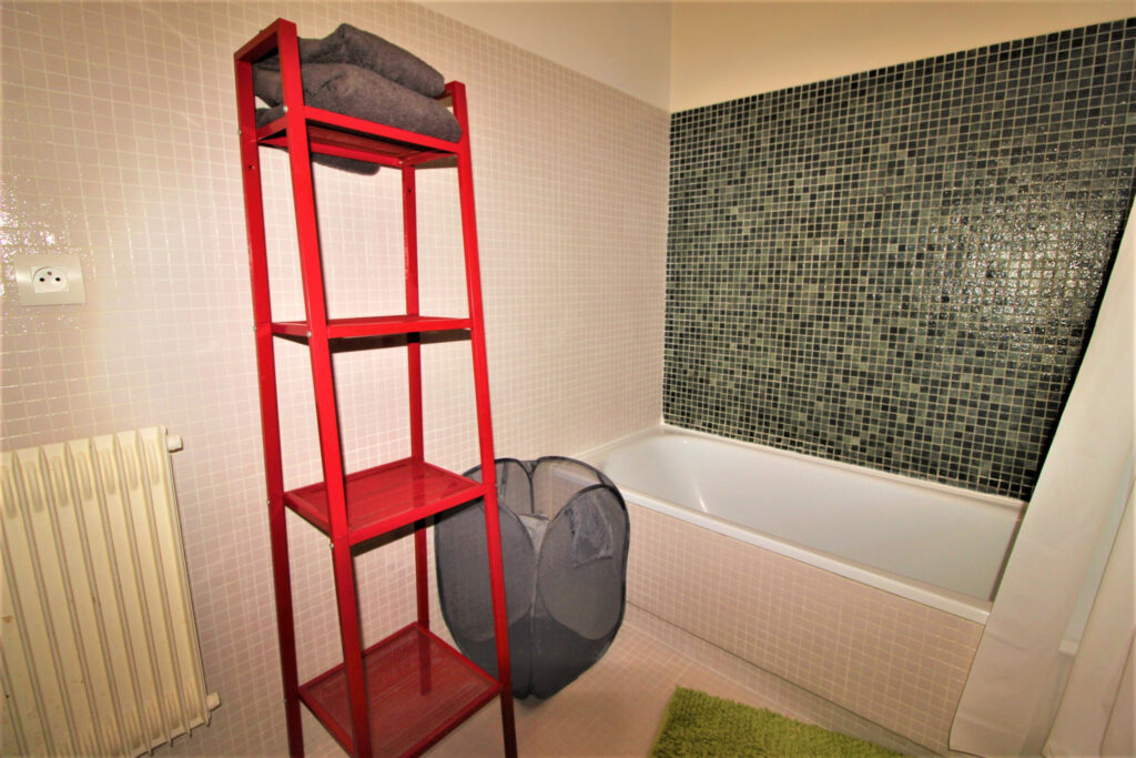 48 m2 à Roquebrune Cap Martin avec parking – 2 pièces – 1 chambre – 50 m²