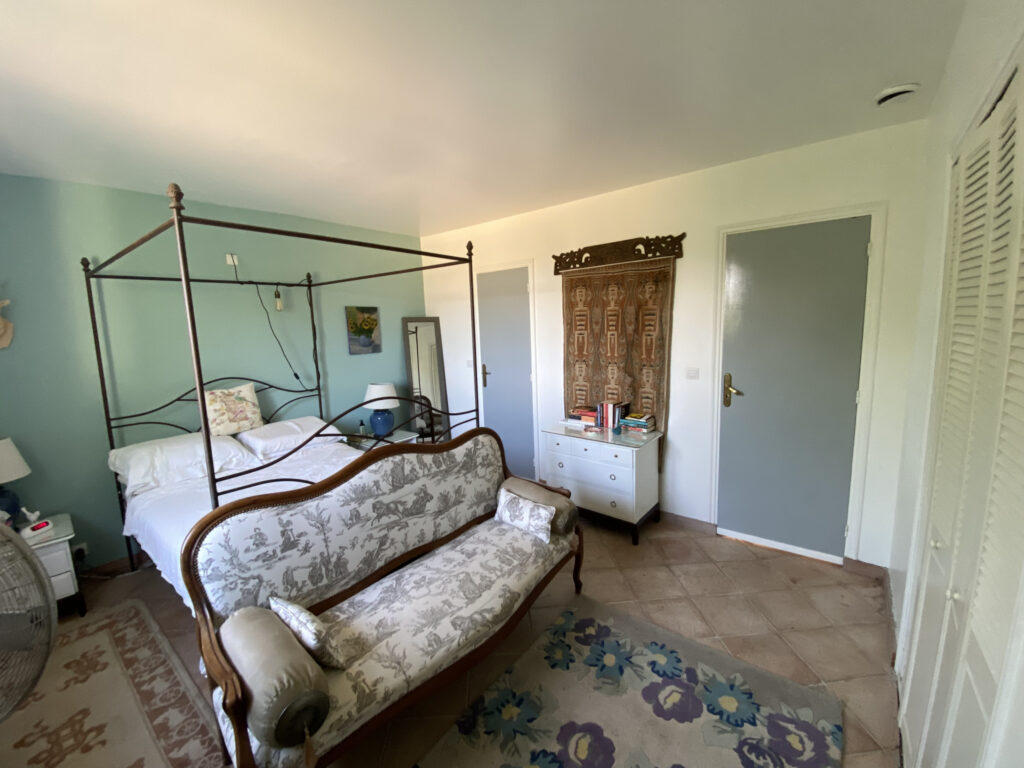 MAISON T5 + APPARTEMENT T4 A VENDRE SUR BEAUMONT DE PERTUIS – 9 pièces – 7 chambres – 186.62 m²