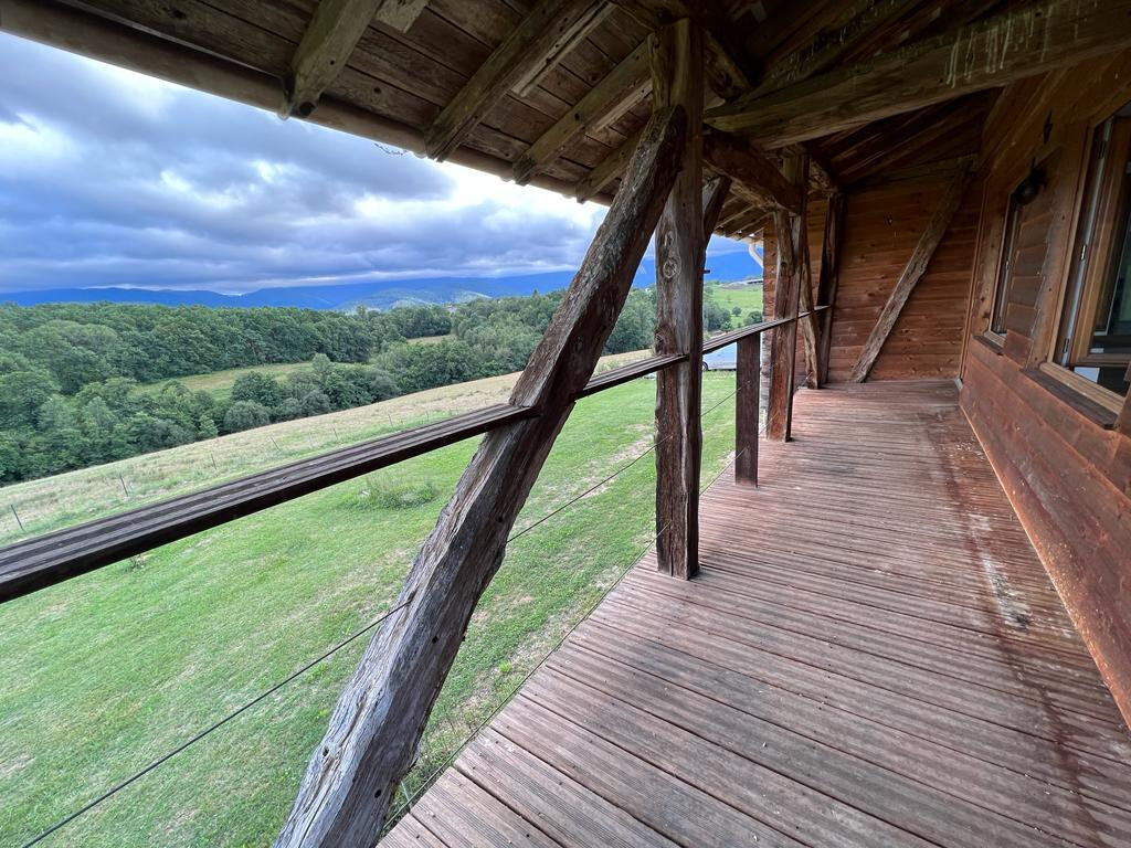 Vue panoramique, sans voisins, 4 chambres, 200m2 – 8 pièces – 3 chambres – 201 m²