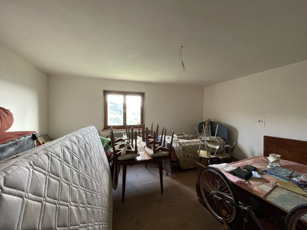 Maison à rénover en camapgne avec dépendance – 5 pièces – 4 chambres – 120 m²