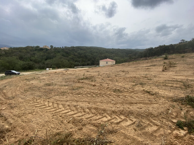 TERRAIN CONSTRUCTIBLE 66 VALLESPIR  – NR pièces – NR chambres – 1581 m²