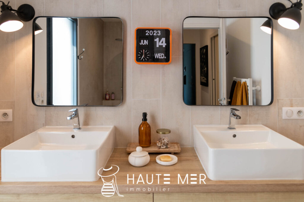 AVOCETTE – Contemporaine lovée dans la nature – 5 pièces – 4 chambres – 161 m²