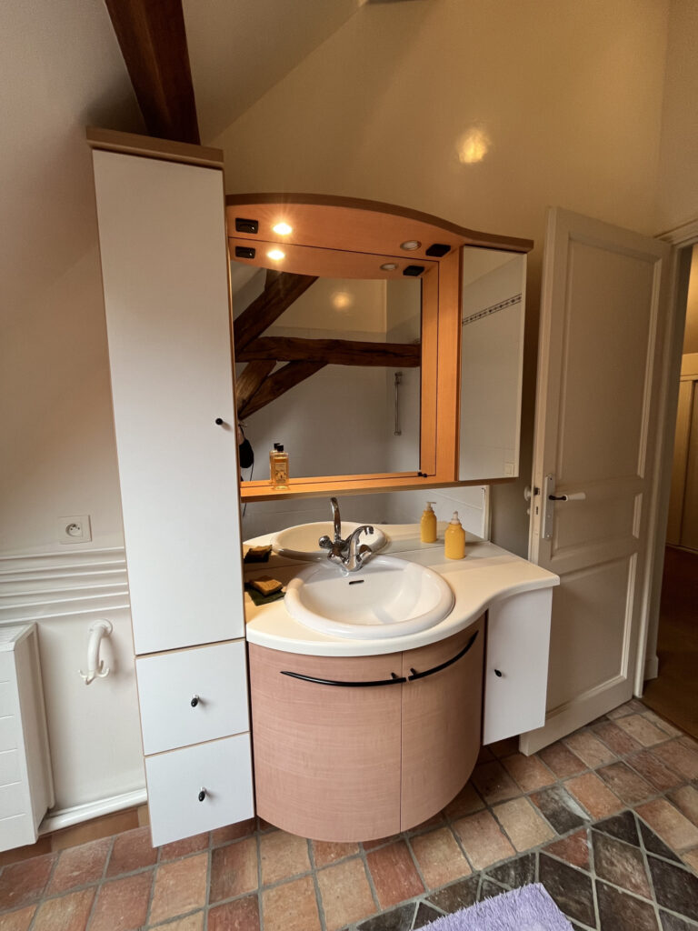 MAISON A LA CAMPAGNE AVEC PISCINE  – 4 pièces – 2 chambres – 121 m²