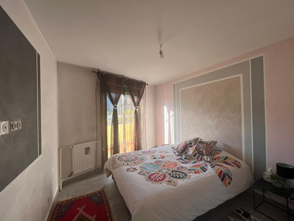 HYPER CENTRE LA TRINITE, 4 pièces d’angle, 77m2, 2 balcons,  – 4 pièces – 3 chambres – 77 m²