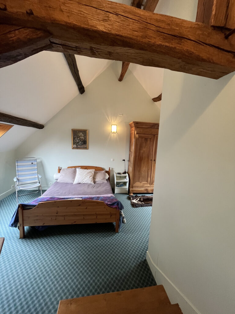 MAISON A LA CAMPAGNE AVEC PISCINE  – 4 pièces – 2 chambres – 121 m²