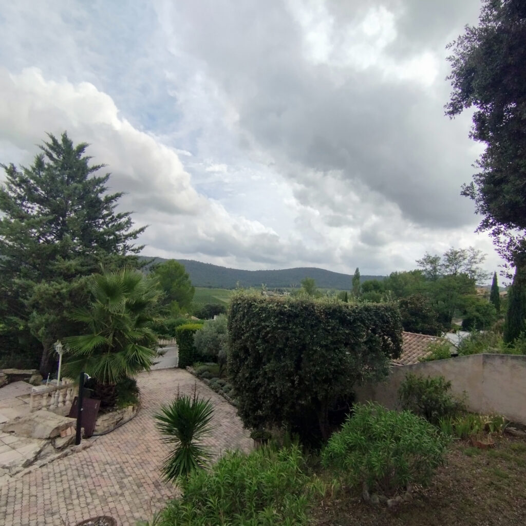 VILLA D’ ARCHITECTE 190M2  VUE EXCEPTIONNELLE – 5 pièces – 4 chambres – 190 m²