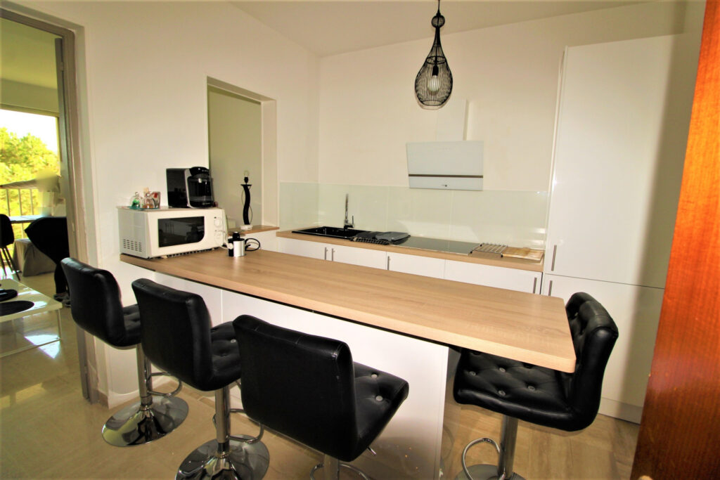 48 m2 à Roquebrune Cap Martin avec parking – 2 pièces – 1 chambre – 50 m²