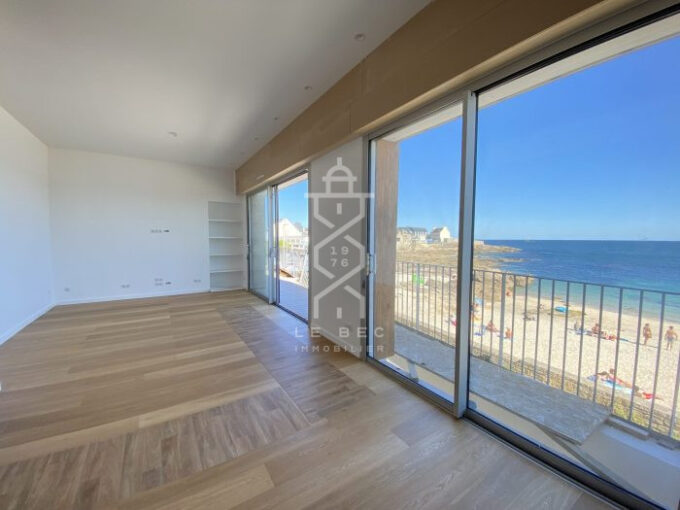 LOMENER : Duplex d’exception avec vue sur mer – 5 pièces – 4 chambres – 137 m²