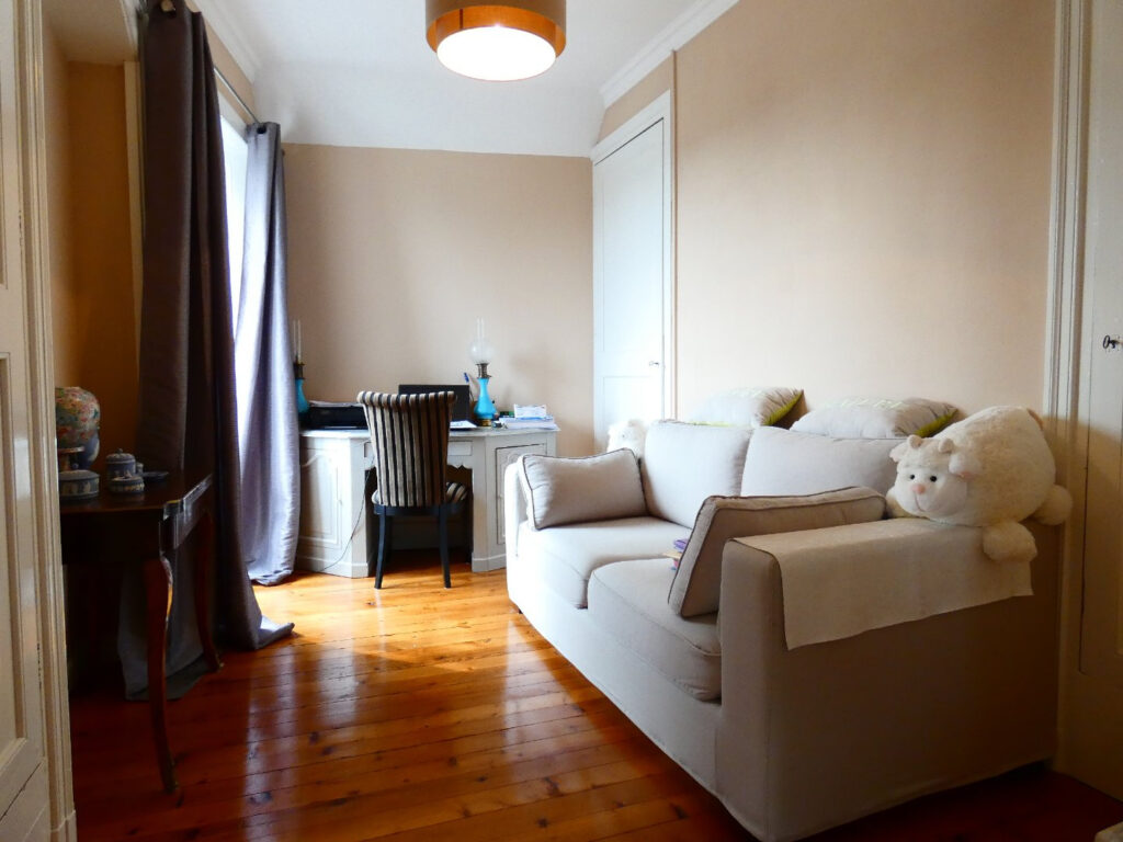 Vieux COGNAC – 5 pièces – 2 chambres – 128 m²