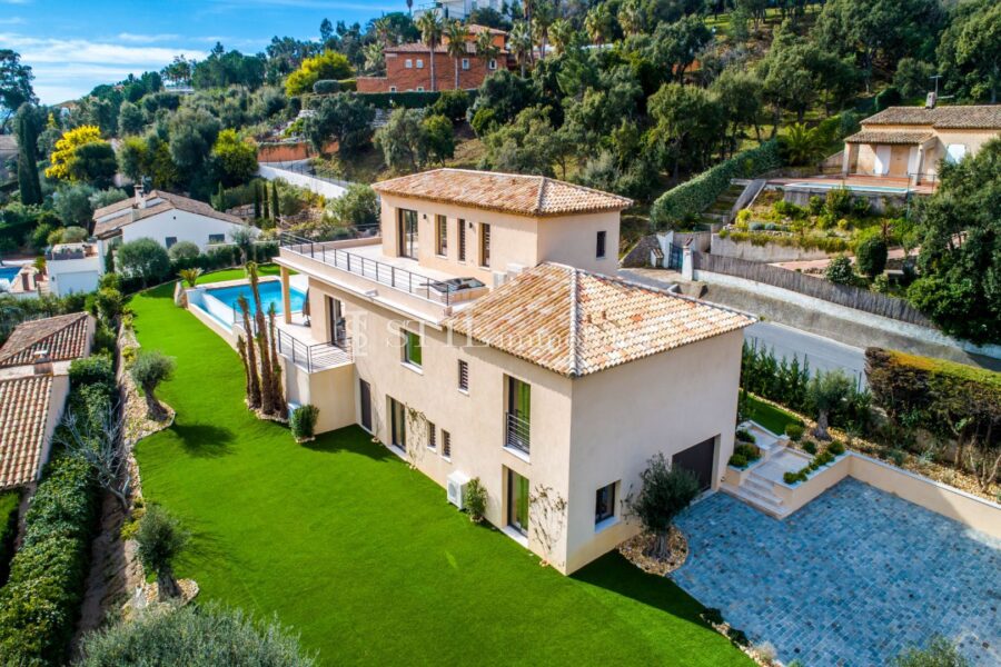 Maison à louer à Sainte-Maxime