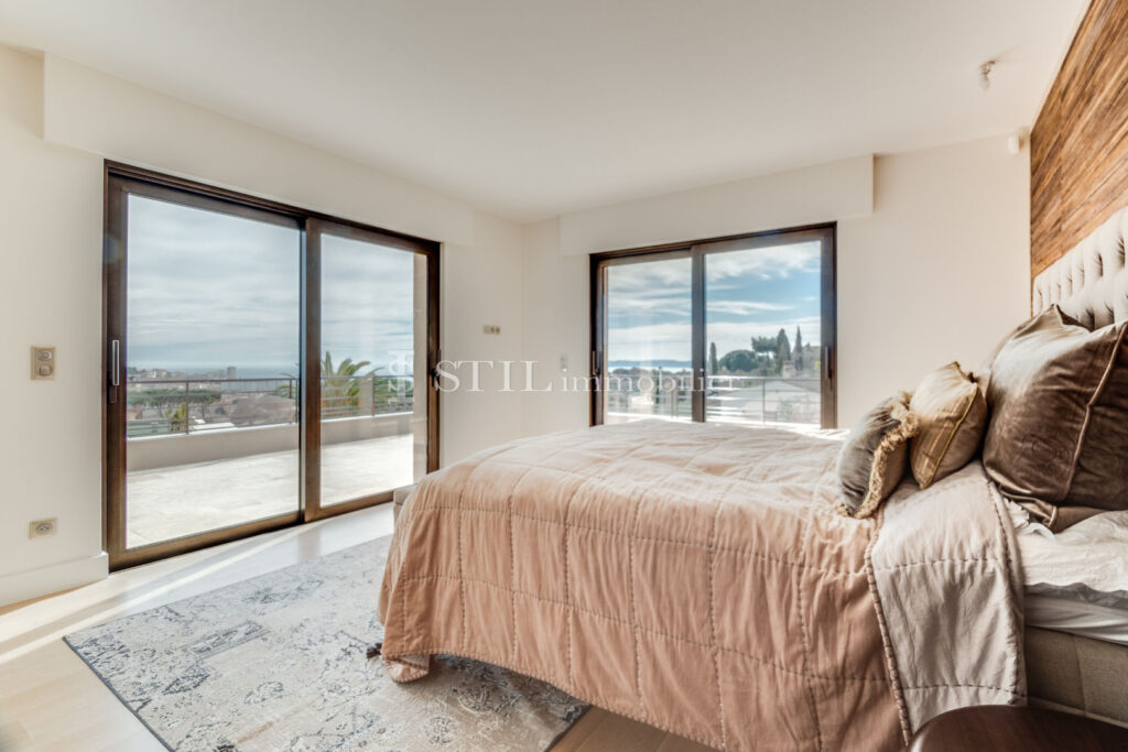 location villa 6 Pièce(s) – 6 pièces – 5 chambres – 266.00 m²